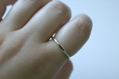 Mini signet ring