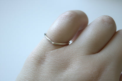 Mini point ring